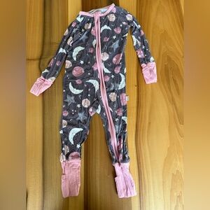 To the Moon & Back Zippy